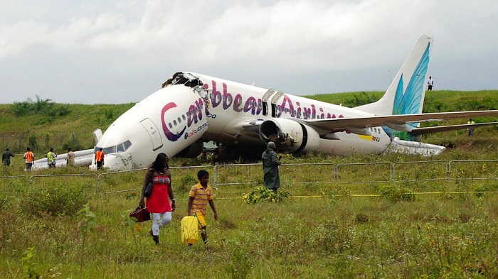 20 dead in Caribbean plane crash